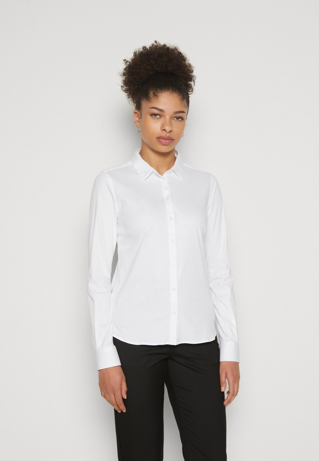 Блузка на пуговицах Tina Shirt Mos Mosh, белая
Блузка на пуговицах Tina Shirt Mos Mosh, белая