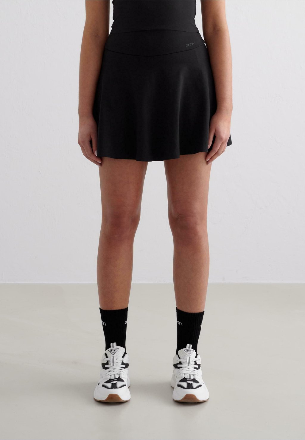 Мини-юбка A-line skirt aim’n, черный 
Мини-юбка A-line skirt aim’n, черный