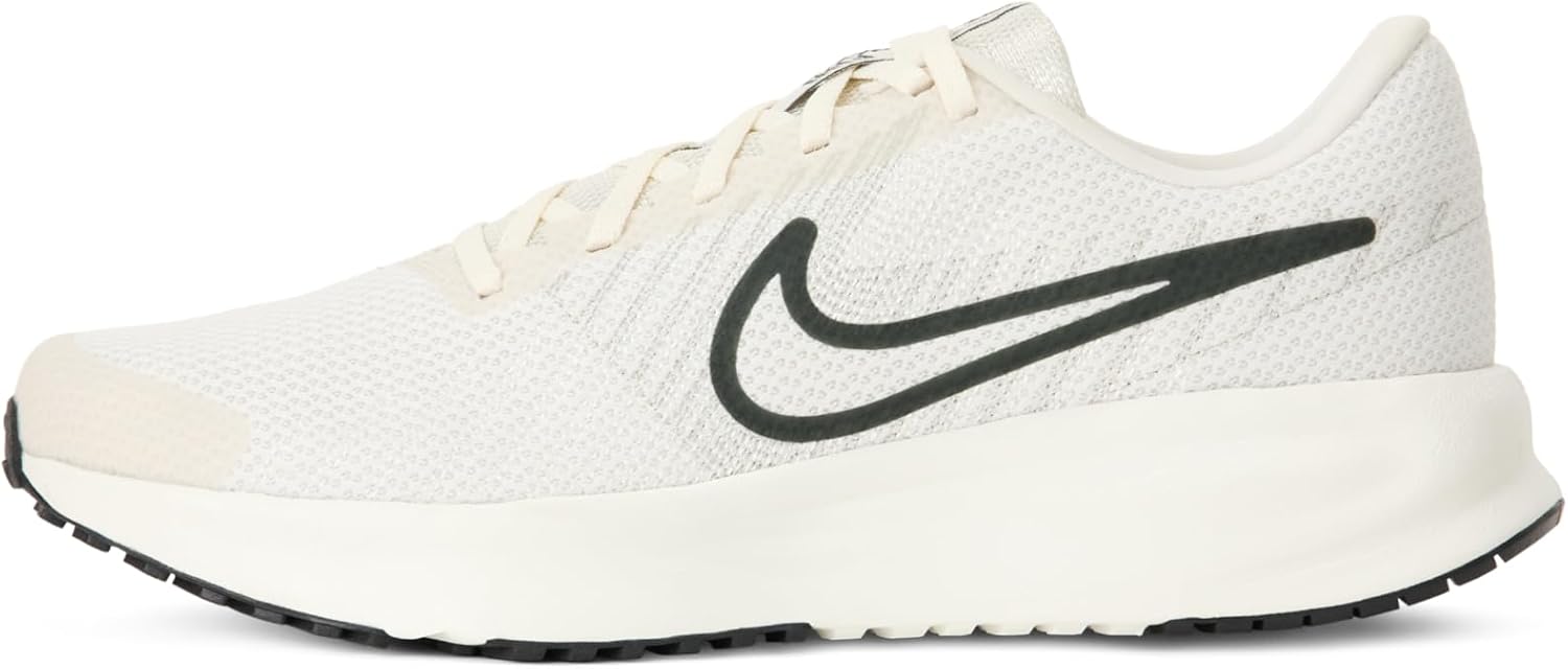 Мужские кроссовки для бега по дороге Nike Run Defy, серый
Мужские кроссовки для бега по дороге Nike Run Defy, серый