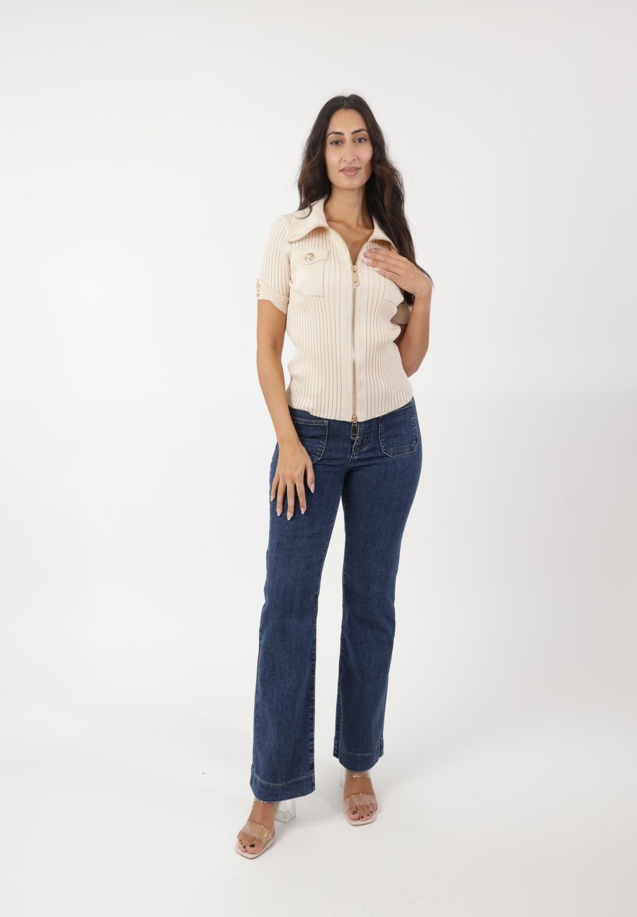 Кардиган Elara Cardigan, Beige
Кардиган Elara Cardigan, Beige