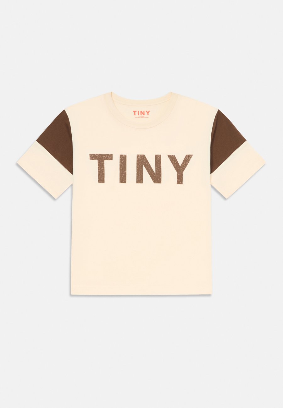Футболка TINYCOTTONS BLOCK TEE UNISEX, Light Cream/Off-White, Белый, Футболка TINYCOTTONS BLOCK TEE UNISEX, Light Cream/Off-White
Футболка TINYCOTTONS BLOCK TEE UNISEX, Light Cream/Off-White, Белый, Футболка TINYCOTTONS BLOCK TEE UNISEX, Light Cream/Off-White