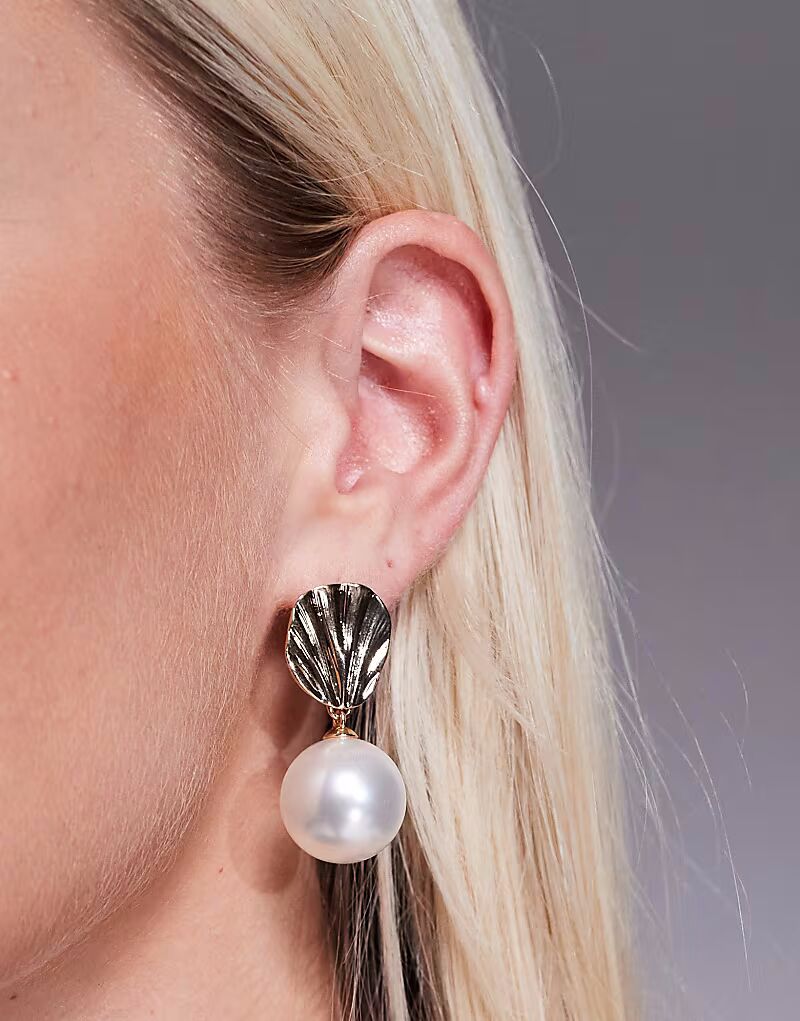 Серьги-гвоздики с текстурированным жемчугом в золоте True Decadence
Серьги-гвоздики с текстурированным жемчугом в золоте True Decadence