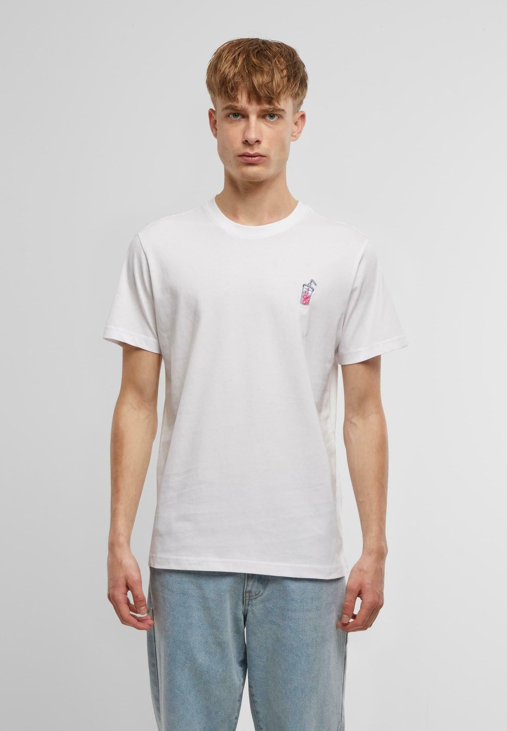 Футболка с принтом DRINK EMB Mister Tee, белый
Футболка с принтом DRINK EMB Mister Tee, белый