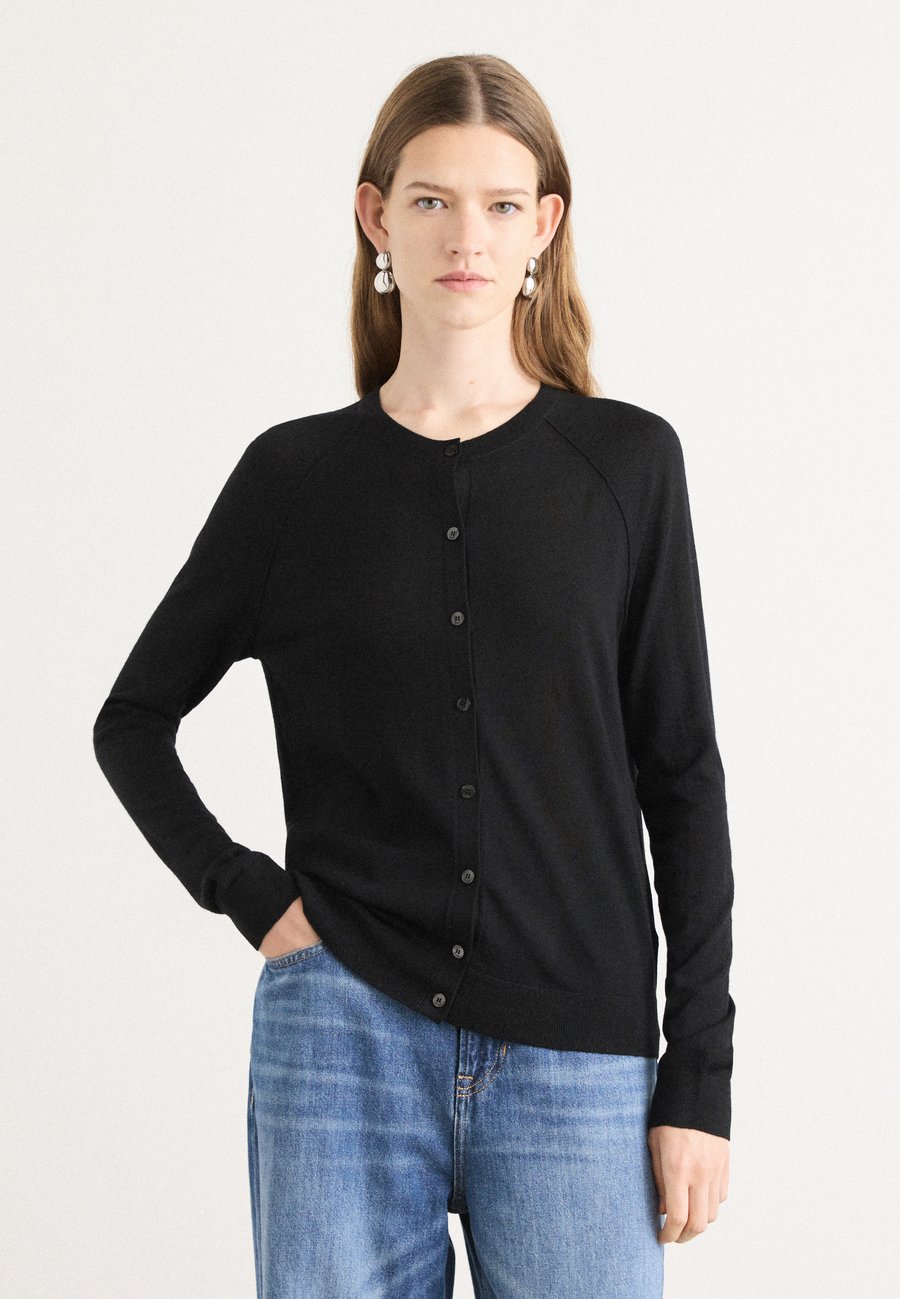 Кардиган BOSS FONAMI, Black
Кардиган BOSS FONAMI, Black