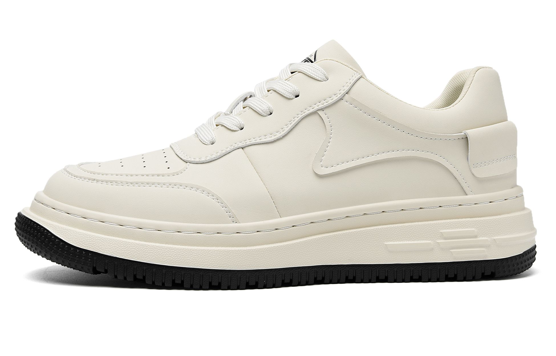 Повседневные кроссовки мужские низкие черные/экрю HLA
Повседневные кроссовки мужские низкие черные/экрю HLA