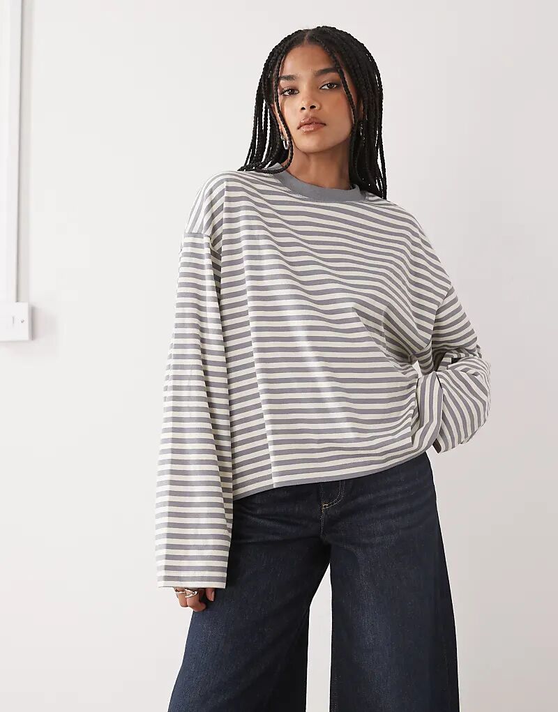 Лонгслив свободного кроя Lioness Bloom из хлопковой смеси с длинными рукавами и круглым вырезом в пепельную полоску
Лонгслив свободного кроя Lioness Bloom из хлопковой смеси с длинными рукавами и круглым вырезом в пепельную полоску