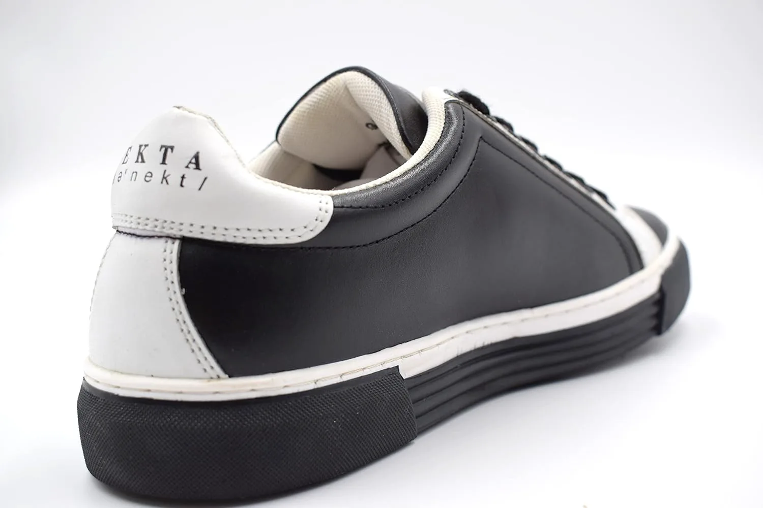 NEKTA/ke'nekt/Мужские модные кроссовки - Мужская повседневная обувь - Genesis NEKTA \/ke'nekt\/, черно-белый
NEKTA/ke'nekt/Мужские модные кроссовки - Мужская повседневная обувь - Genesis NEKTA \/ke'nekt\/, черно-белый