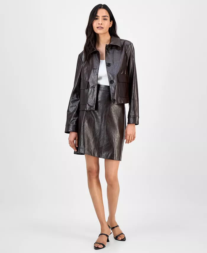 Женская куртка из искусственной кожи с пуговицами спереди и мини-юбка из искусственной кожи Anne Klein, коричневый
Женская куртка из искусственной кожи с пуговицами спереди и мини-юбка из искусственной кожи Anne Klein, коричневый