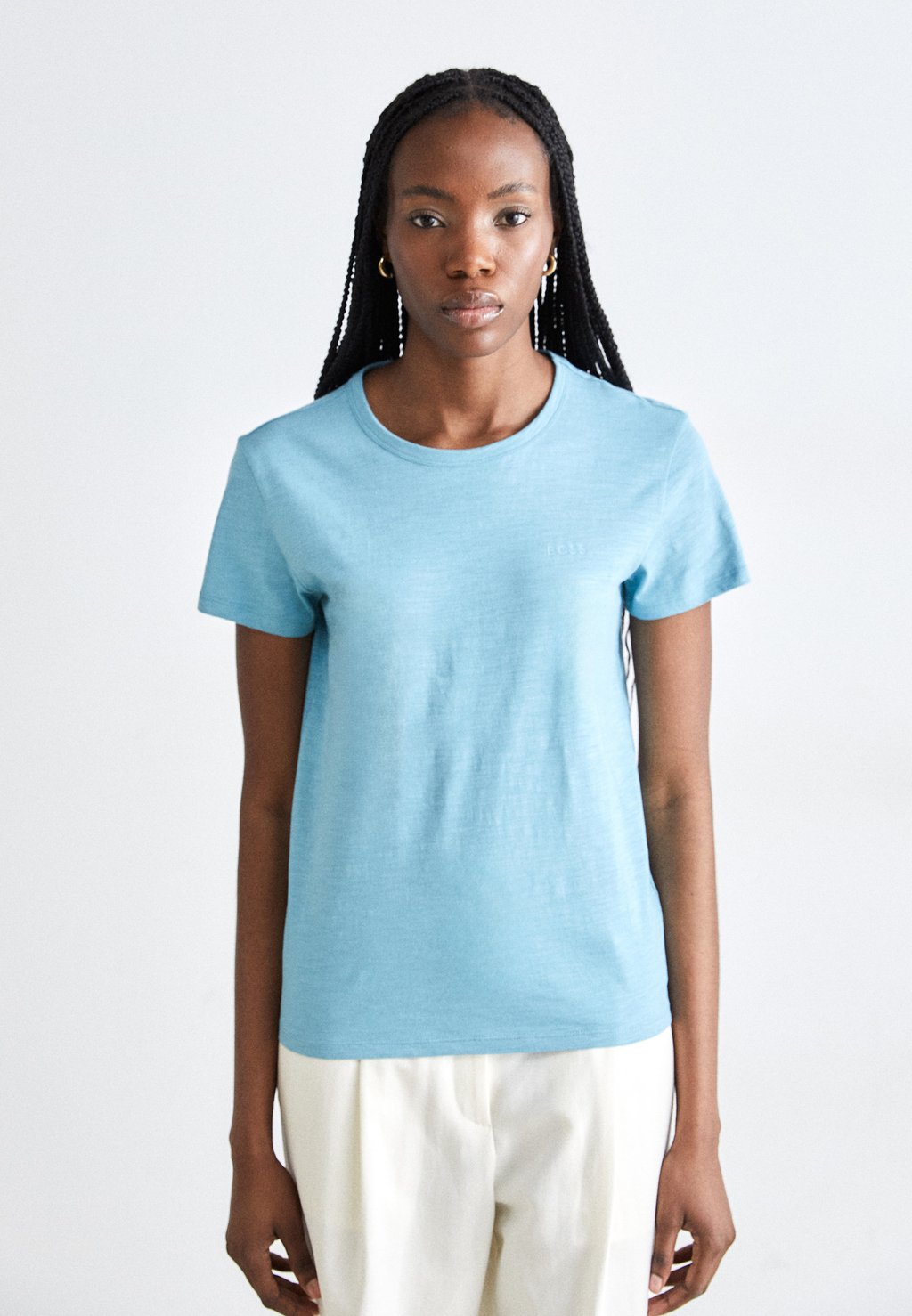 Базовая футболка ESLA BOSS, синий
Базовая футболка ESLA BOSS, синий