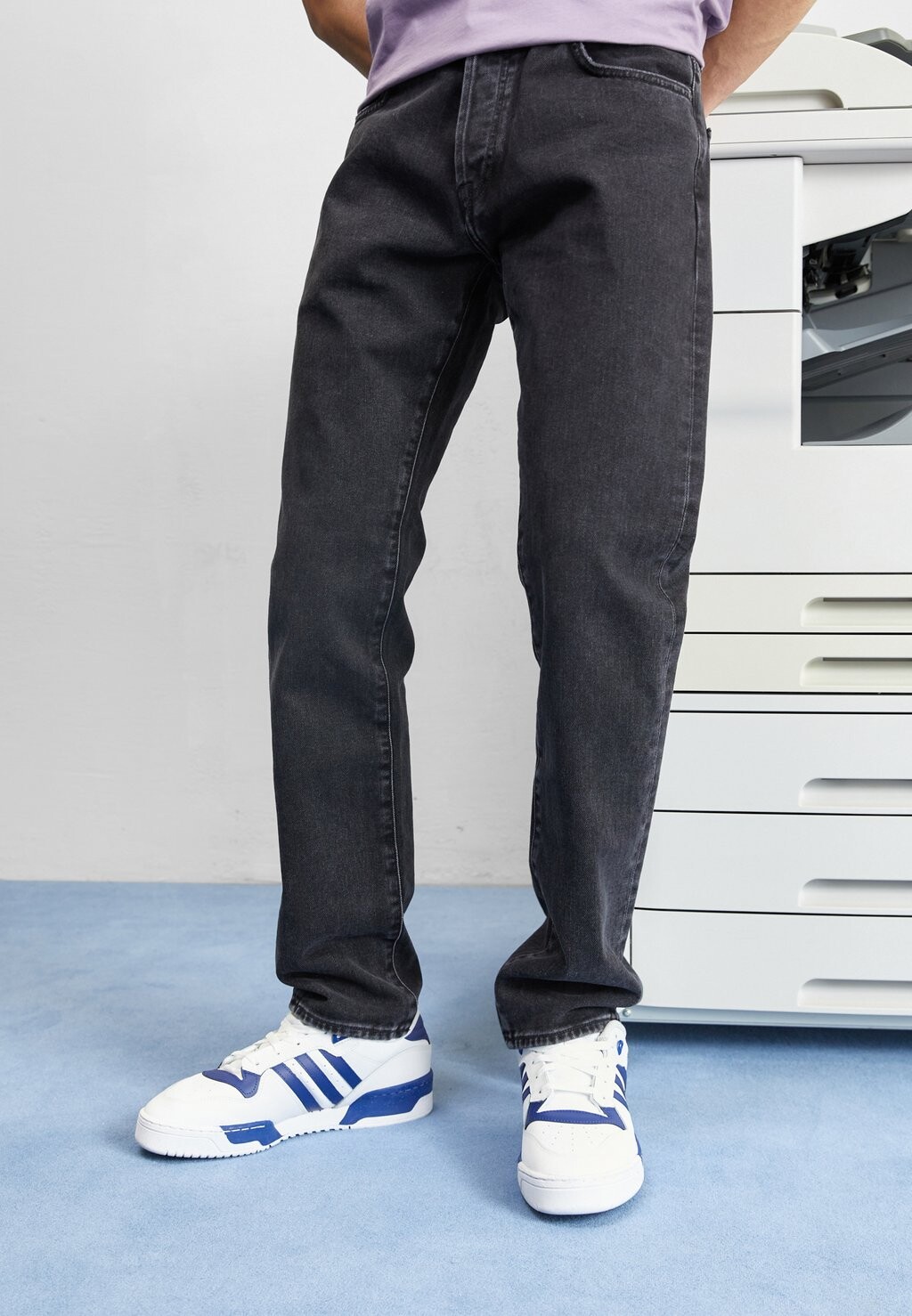 Джинсы прямого кроя Carhartt WIP KLONDIKE PANT MAITLAND, цвет Black Stone Washed 
Джинсы прямого кроя Carhartt WIP KLONDIKE PANT MAITLAND, цвет Black Stone Washed