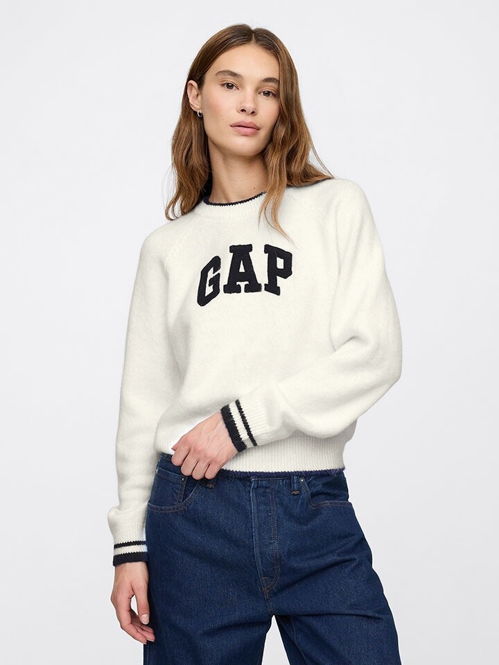 Пуловер GAP Pullover, белый
Пуловер GAP Pullover, белый