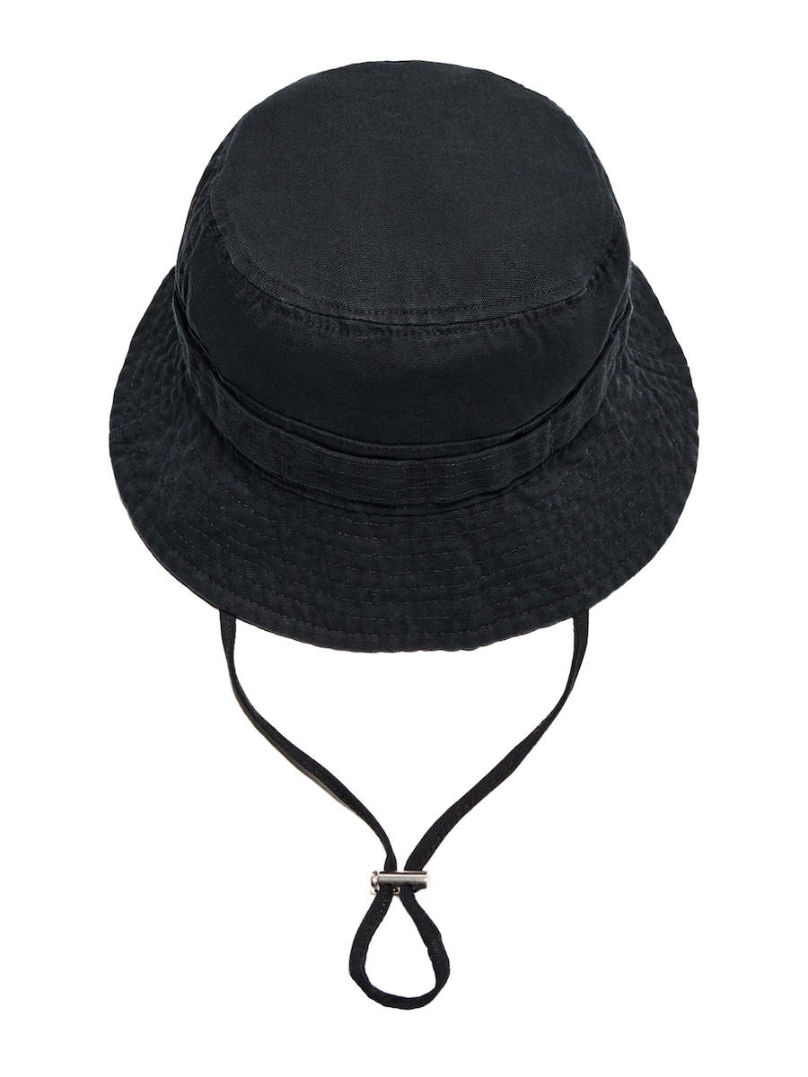 Шляпа Bershka, черный
Шляпа Bershka, черный