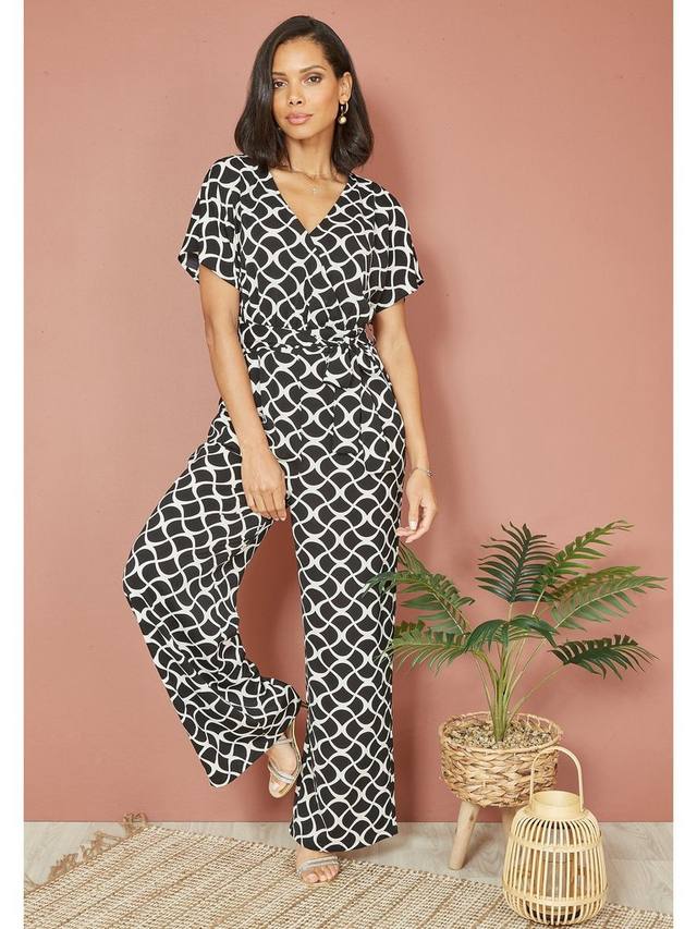 Геометрический комбинезон с широкими штанинами Yumi, черный
Геометрический комбинезон с широкими штанинами Yumi, черный