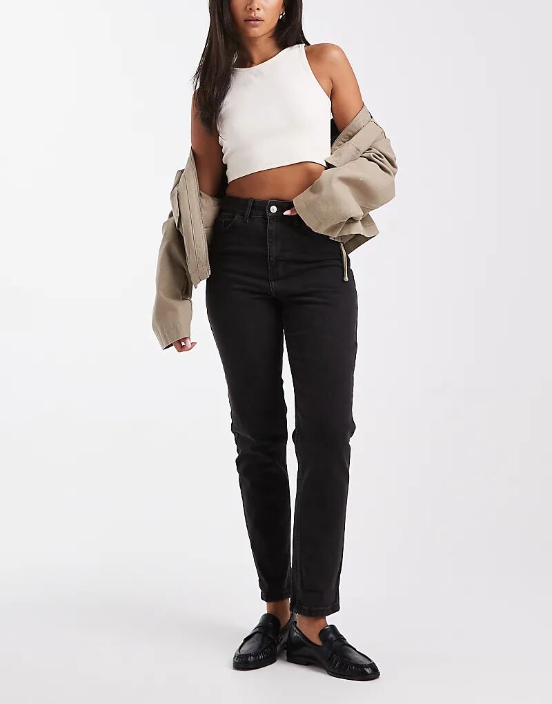 Джинсы Mom New Look черного цвета
Джинсы Mom New Look черного цвета