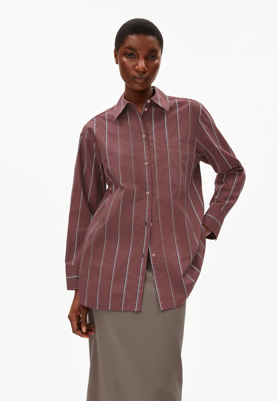 Блуза ARMEDANGELS HALIAA STRIPED, Dark Berry/Bordeaux
Блуза ARMEDANGELS HALIAA STRIPED, Dark Berry/Bordeaux