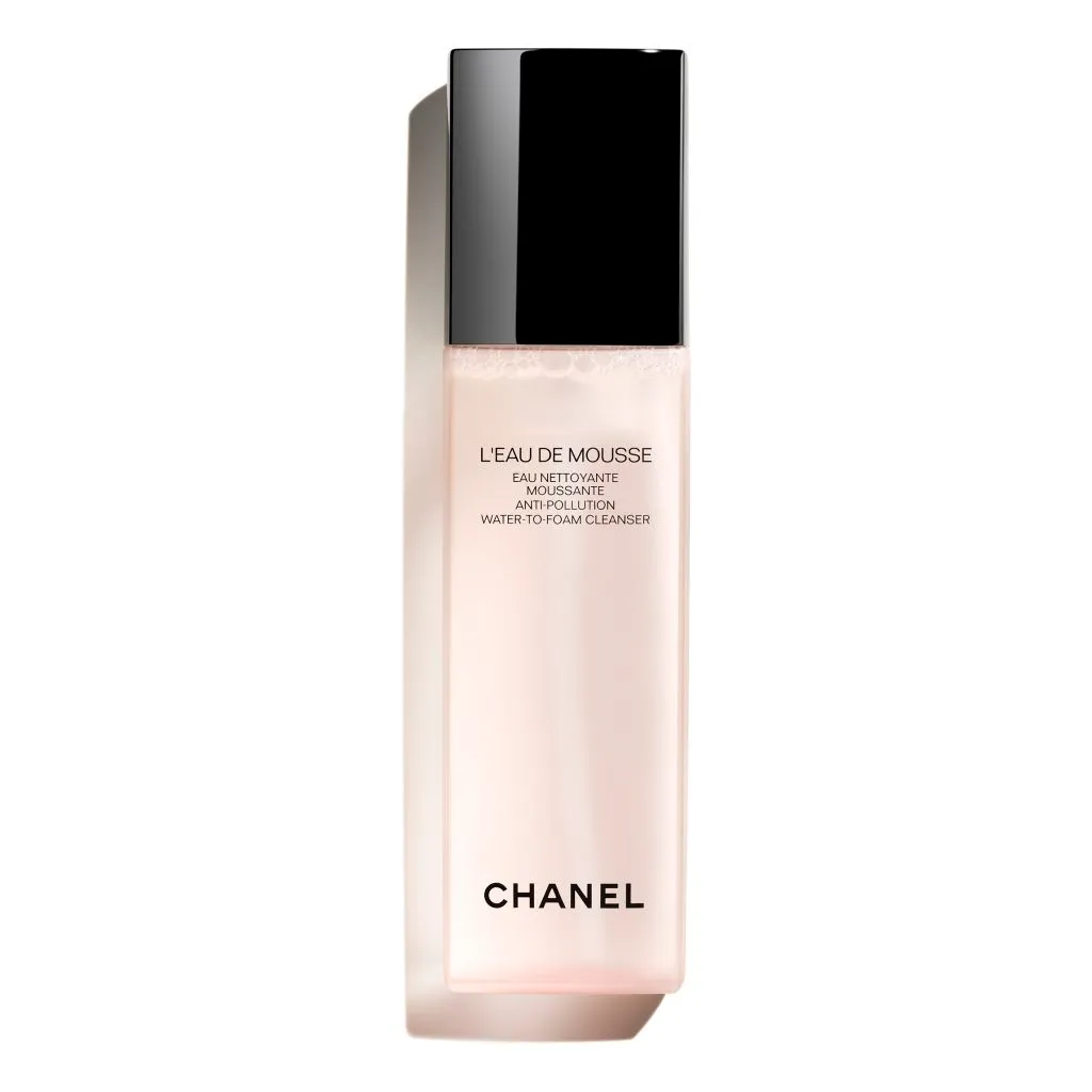 Пенящаяся очищающая вода против загрязнений L'EAU DE MOUSSE Chanel, 150 ml
Пенящаяся очищающая вода против загрязнений L'EAU DE MOUSSE Chanel, 150 ml