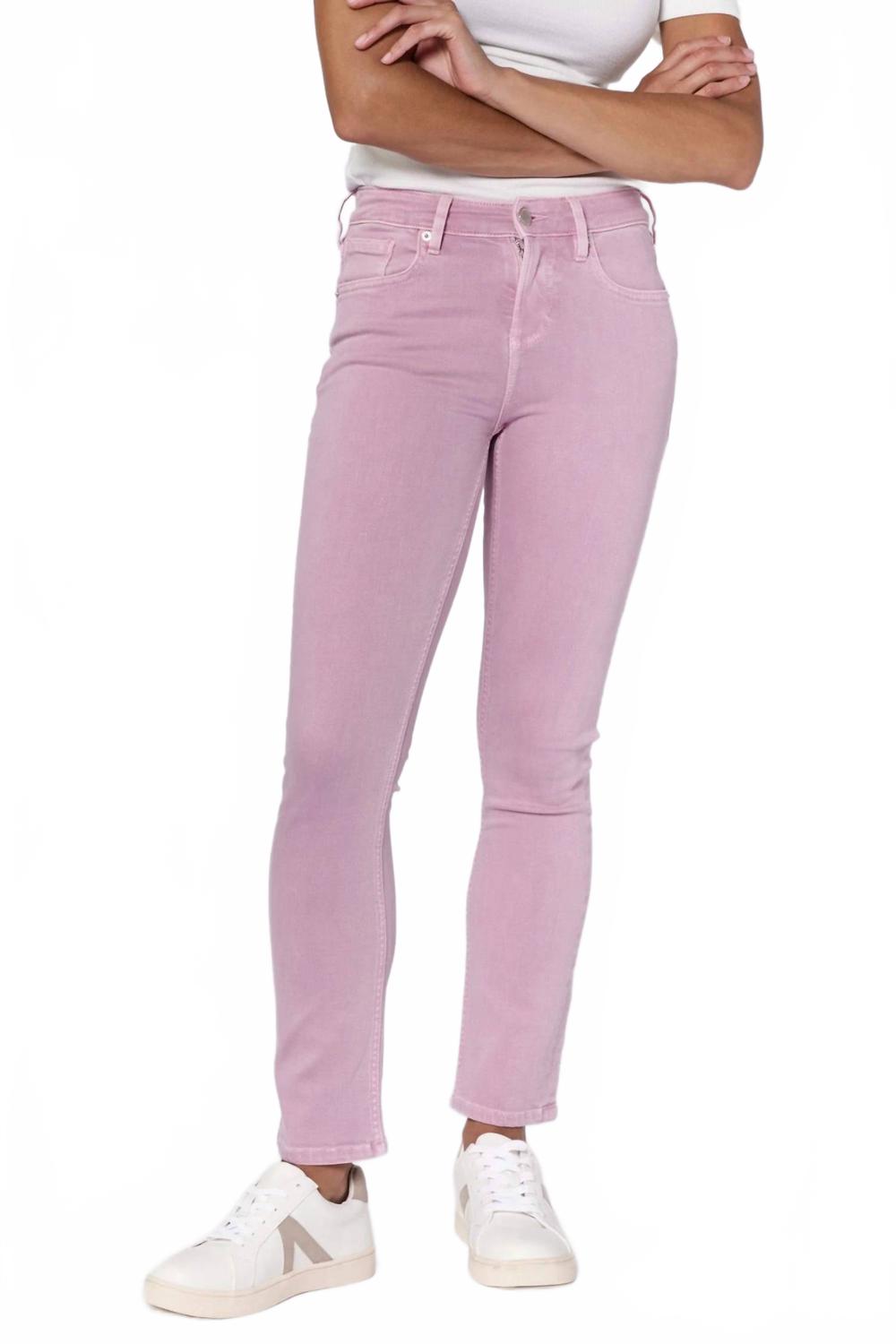 Джинсы Blaire Slim Straight средней посадки сиреневого цвета DEAR JOHN DENIM
Джинсы Blaire Slim Straight средней посадки сиреневого цвета DEAR JOHN DENIM