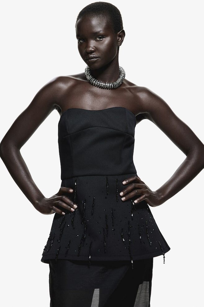 Топ-Бандо с вышивкой H&M, черный
Топ-Бандо с вышивкой H&M, черный