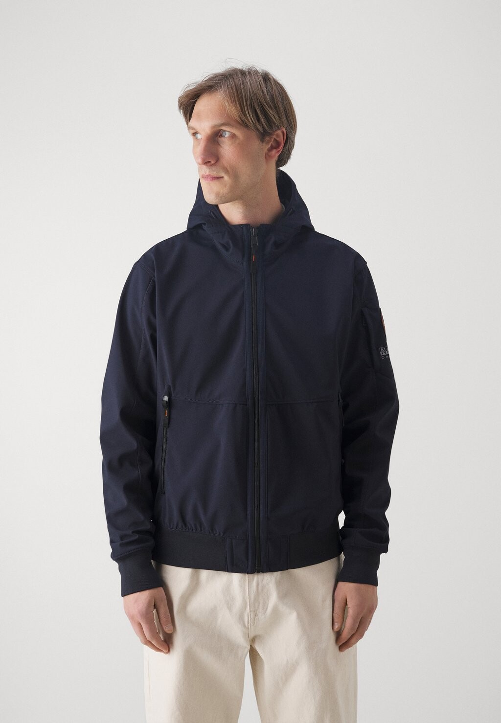 Легкая куртка MELVILLE Napapijri, цвет blue marine
Легкая куртка MELVILLE Napapijri, цвет blue marine