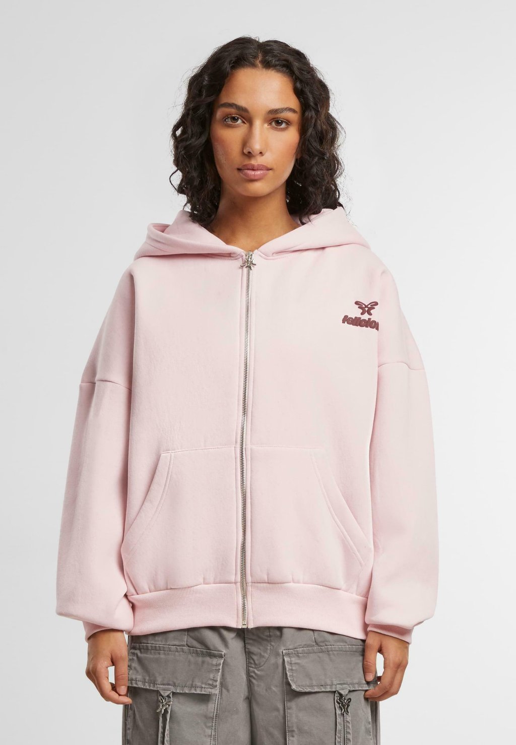 Толстовка на молнии BASIC CHEST LOGO FELICIOUS, фуксия, Розовый, Толстовка на молнии BASIC CHEST LOGO FELICIOUS, фуксия
Толстовка на молнии BASIC CHEST LOGO FELICIOUS, фуксия, Розовый, Толстовка на молнии BASIC CHEST LOGO FELICIOUS, фуксия