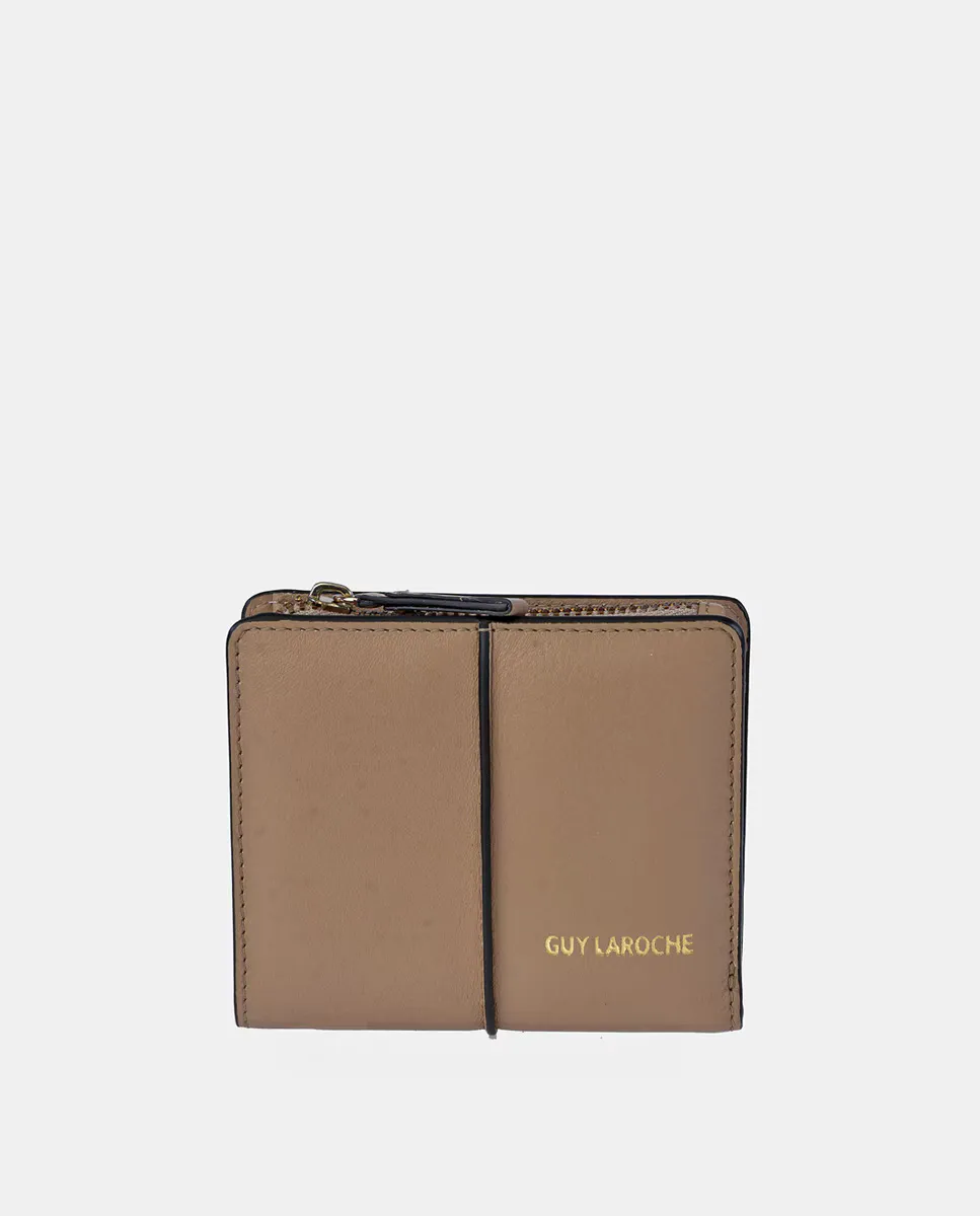 Женский кошелек-кошелёк на молнии из кожи кремового цвета Guy Laroche, цвет Crema
Женский кошелек-кошелёк на молнии из кожи кремового цвета Guy Laroche, цвет Crema