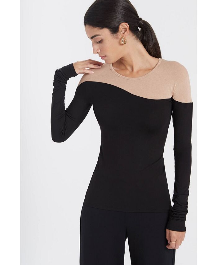 Женский топ Камилла Marcella, черный
Женский топ Камилла Marcella, черный