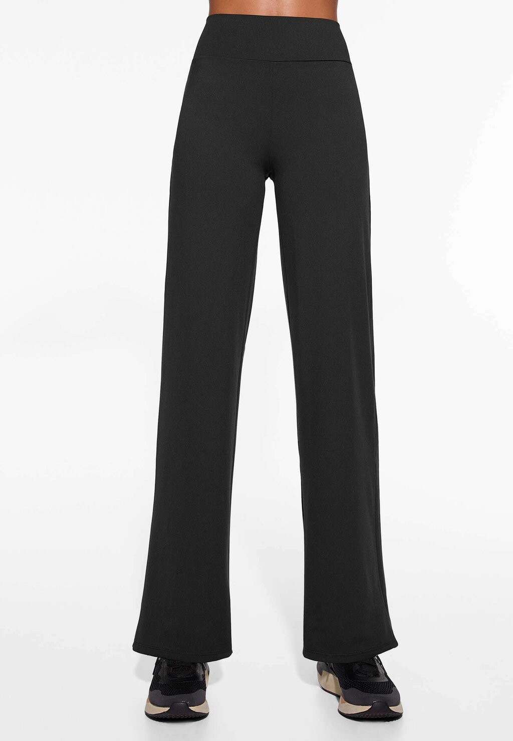 Брюки OYSHO, черный
Брюки OYSHO, черный