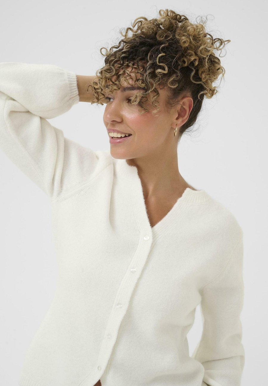 Кардиган Cream BELLE, Whisper White/Off-White
Кардиган Cream BELLE, Whisper White/Off-White