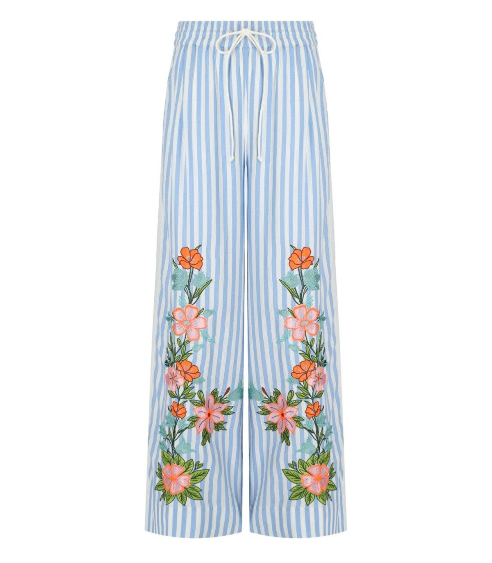 Hevon2 брюки белые и светло-голубые ESSENTIEL ANTWERP
Hevon2 брюки белые и светло-голубые ESSENTIEL ANTWERP