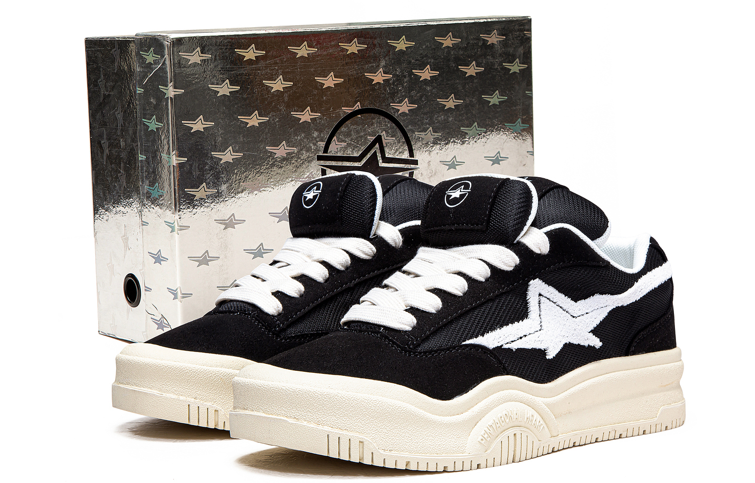 PENTAGONAL HEART Сатиши Стар Серия противоскользящие и износостойкие низкие скейтбордские ботинки для увеличения роста унисекс черный с коробкой, цвет Black (Box Included)
PENTAGONAL HEART Сатиши Стар Серия противоскользящие и износостойкие низкие скейтбордские ботинки для увеличения роста унисекс черный с коробкой, цвет Black (Box Included)