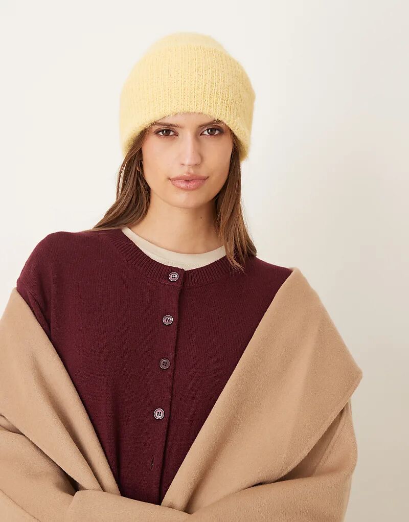 Пушистая шапочка Accessorize цвета сливочного масла желтого цвета
Пушистая шапочка Accessorize цвета сливочного масла желтого цвета