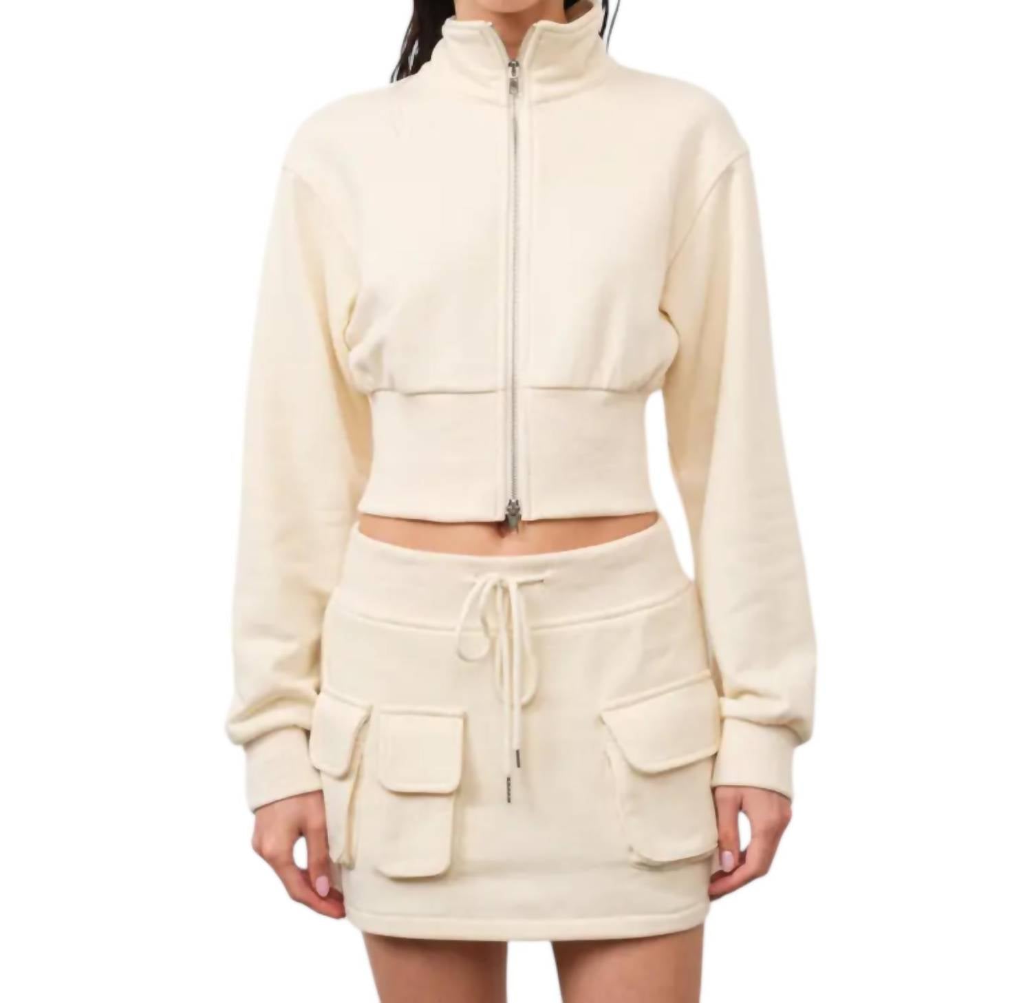 Укороченная куртка Alicia с двухсторонней молнией цвета слоновой кости Loucia, Бежевый, Укороченная куртка Alicia с двухсторонней молнией цвета слоновой кости Loucia
Укороченная куртка Alicia с двухсторонней молнией цвета слоновой кости Loucia, Бежевый, Укороченная куртка Alicia с двухсторонней молнией цвета слоновой кости Loucia