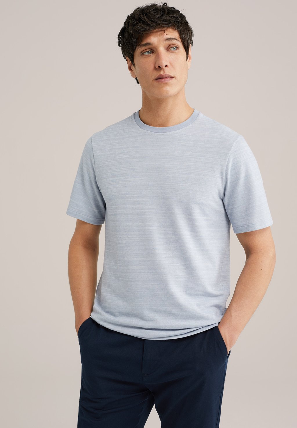 Базовая футболка Van Gils, светло-голубой
Базовая футболка Van Gils, светло-голубой