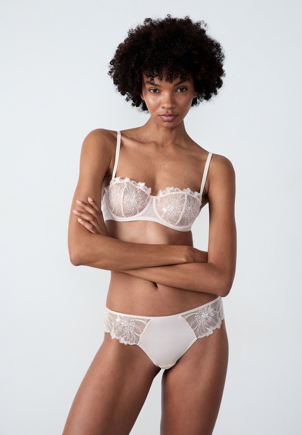 Трусы-брифы AMARYLLIS Etam, слоновая кость
Трусы-брифы AMARYLLIS Etam, слоновая кость