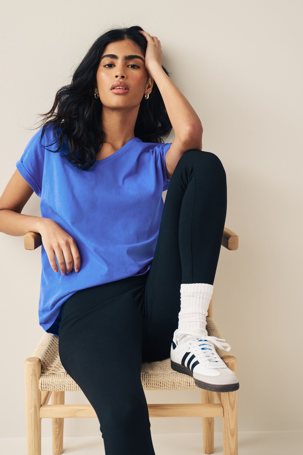 Футболка с короткими рукавами и V-образным вырезом с высоким содержанием хлопка Next, синий 
Футболка с короткими рукавами и V-образным вырезом с высоким содержанием хлопка Next, синий