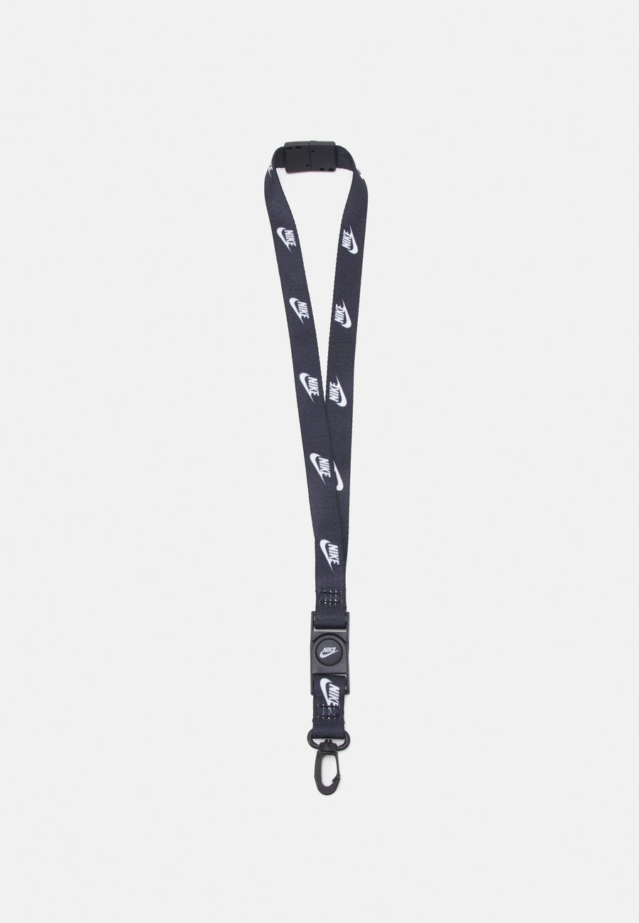 Кошелек Nike Sportswear CLUB STANDARD LANYARD UNISEX, Black/White/Black
Кошелек Nike Sportswear CLUB STANDARD LANYARD UNISEX, Black/White/Black