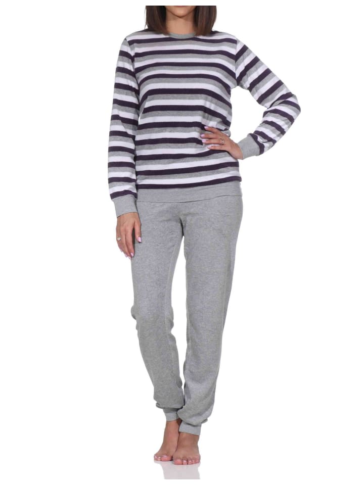 NORMANN Длиннорукавная пижама из махровой ткани с манжетами и полосатым узором фиолетового цвета
NORMANN Длиннорукавная пижама из махровой ткани с манжетами и полосатым узором фиолетового цвета