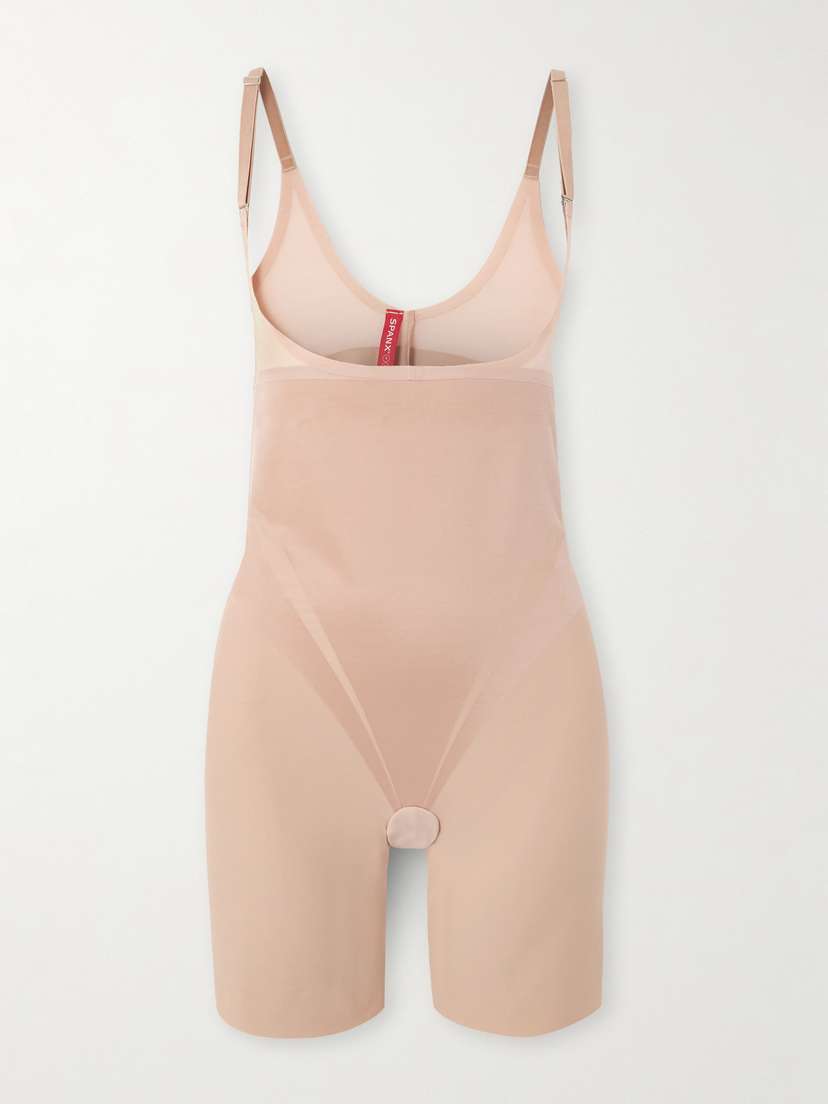 Боди Spanxsupersculpt transform с открытой грудью и длиной до середины бедра Spanx, бежевый
Боди Spanxsupersculpt transform с открытой грудью и длиной до середины бедра Spanx, бежевый
