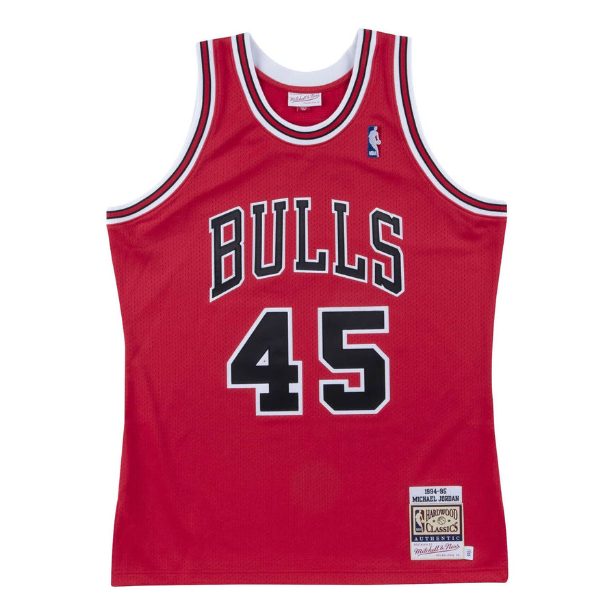 Джерси Mitchell & Ness NBA Michael Jordan Chicago Bulls 1994/95 Jersey #45, красный
Джерси Mitchell & Ness NBA Michael Jordan Chicago Bulls 1994/95 Jersey #45, красный