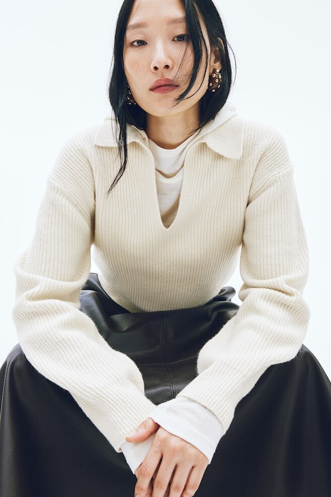 Ребристый свитер с воротником H&M, бежевый
Ребристый свитер с воротником H&M, бежевый