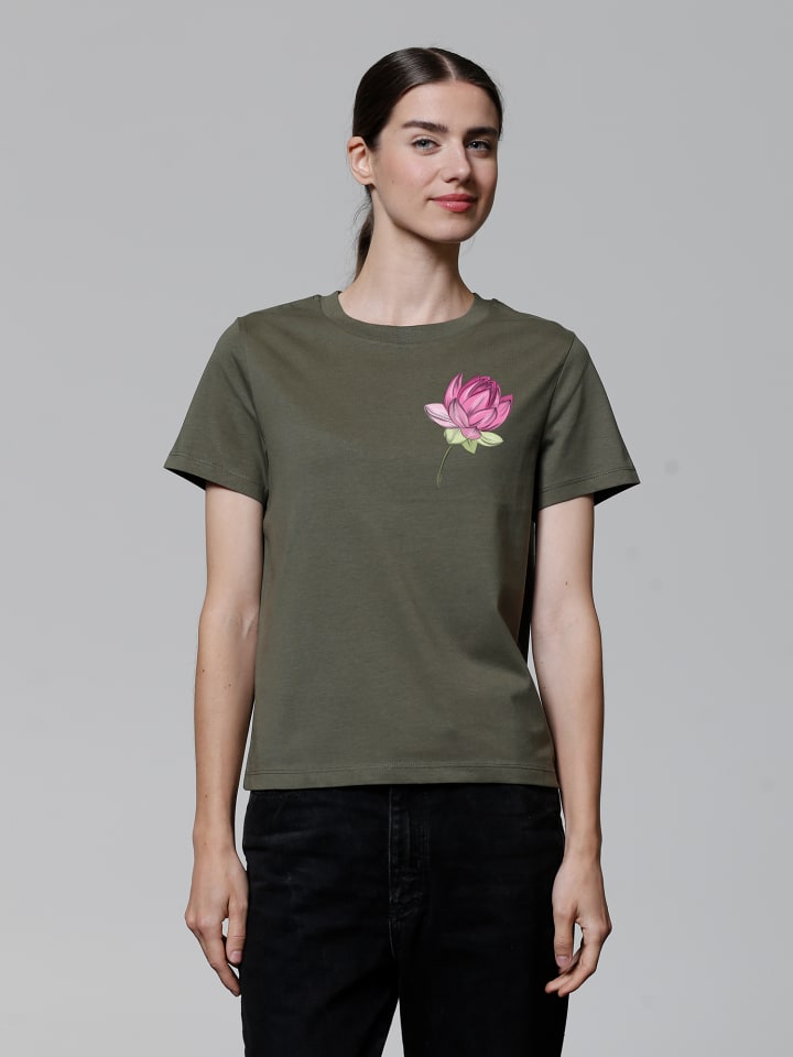 Футболка с цветочным рисунком цвета хаки wat Apparel
Футболка с цветочным рисунком цвета хаки wat Apparel