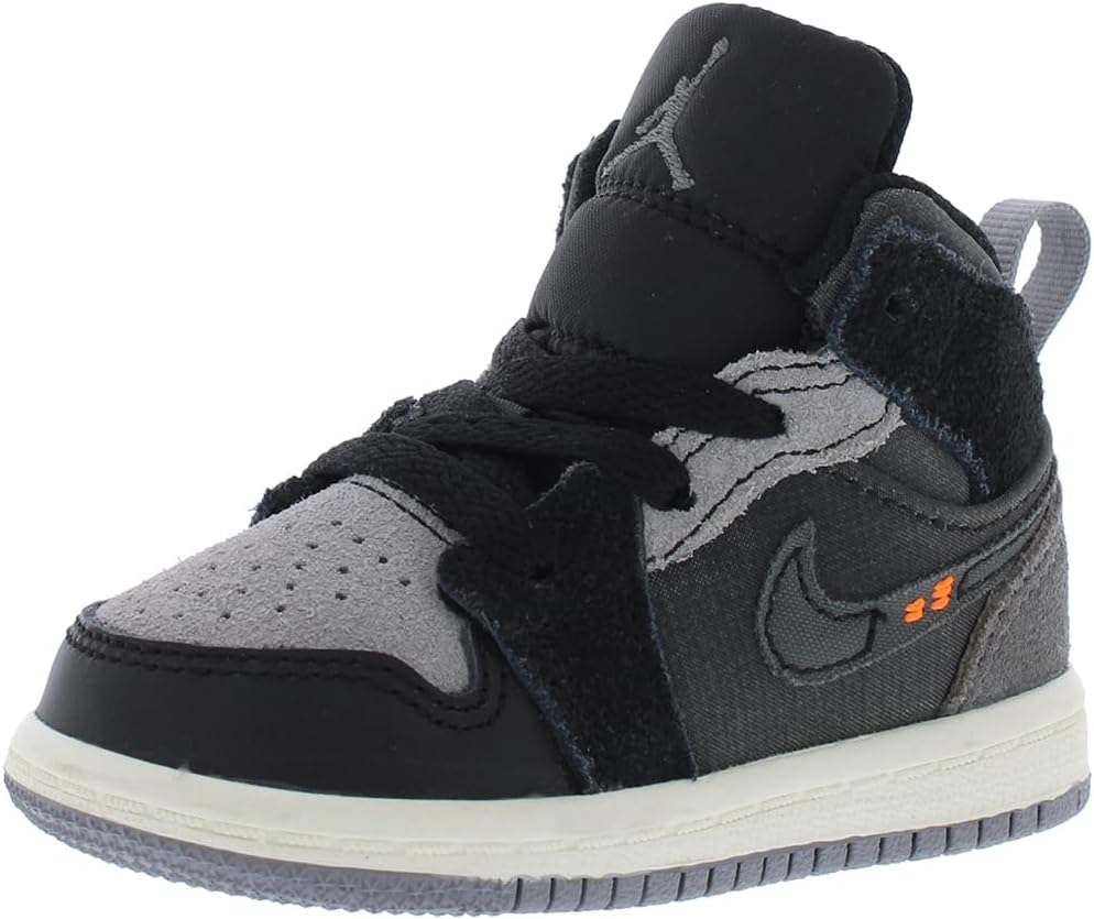 Кроссовки Jordan Boy's Modern, черный/серый
Кроссовки Jordan Boy's Modern, черный/серый