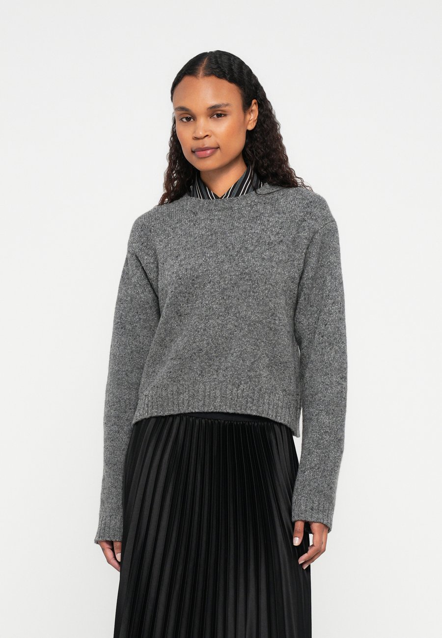 Джемпер Samsøe Samsøe LOIS SWEATER, Dark Grey
Джемпер Samsøe Samsøe LOIS SWEATER, Dark Grey