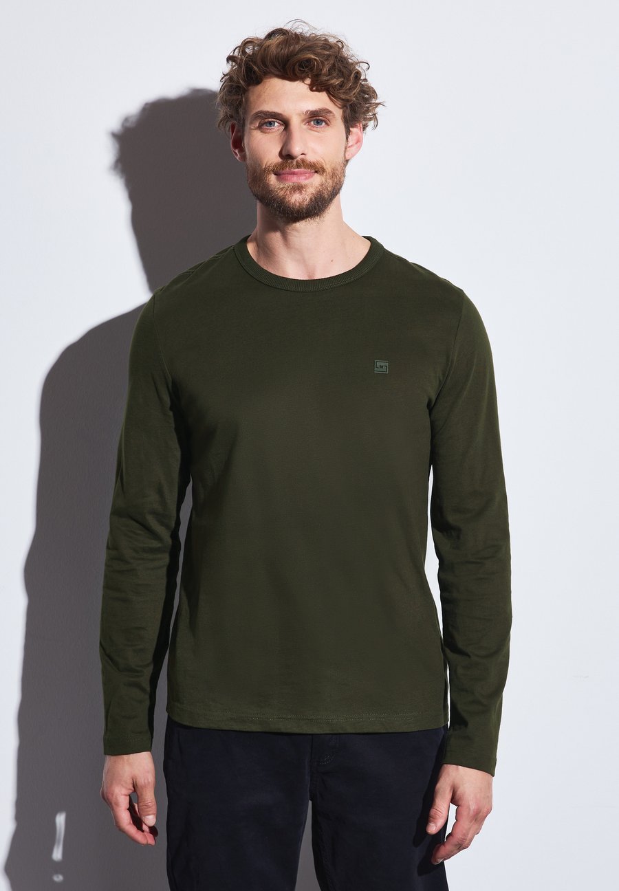 Топ Street One MEN Long sleeved top, Grün/Mottled Dark Green
Топ Street One MEN Long sleeved top, Grün/Mottled Dark Green
