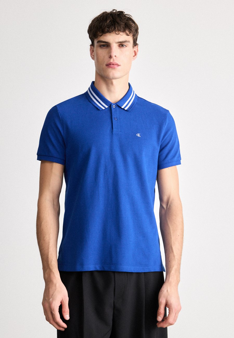 Поло Calvin Klein Jeans Polo shirt, Chase Blue/Blue, Синий, Поло Calvin Klein Jeans Polo shirt, Chase Blue/Blue
Поло Calvin Klein Jeans Polo shirt, Chase Blue/Blue, Синий, Поло Calvin Klein Jeans Polo shirt, Chase Blue/Blue