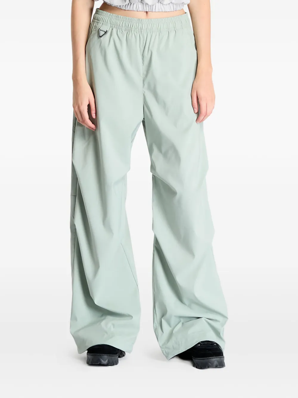 Брюки широкие с эластичной талией Nike, зеленый
Брюки широкие с эластичной талией Nike, зеленый