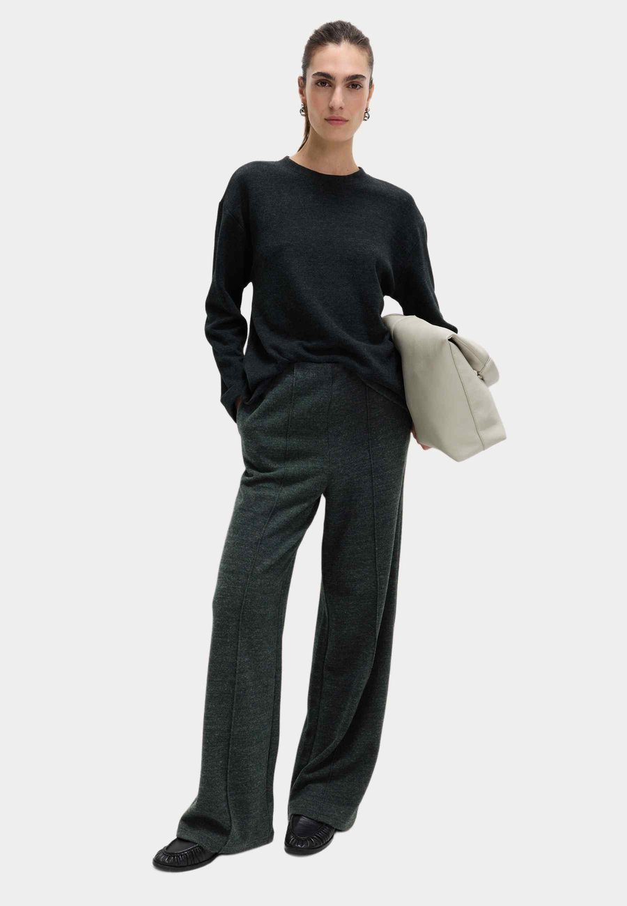 Брюки Marks & Spencer WIDE LEG , Charcoal/Mottled Grey
Брюки Marks & Spencer WIDE LEG , Charcoal/Mottled Grey