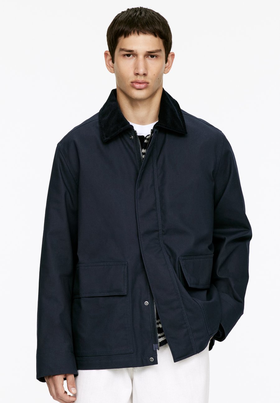 Куртка ARKET WAXED , Dark Blue
Куртка ARKET WAXED , Dark Blue