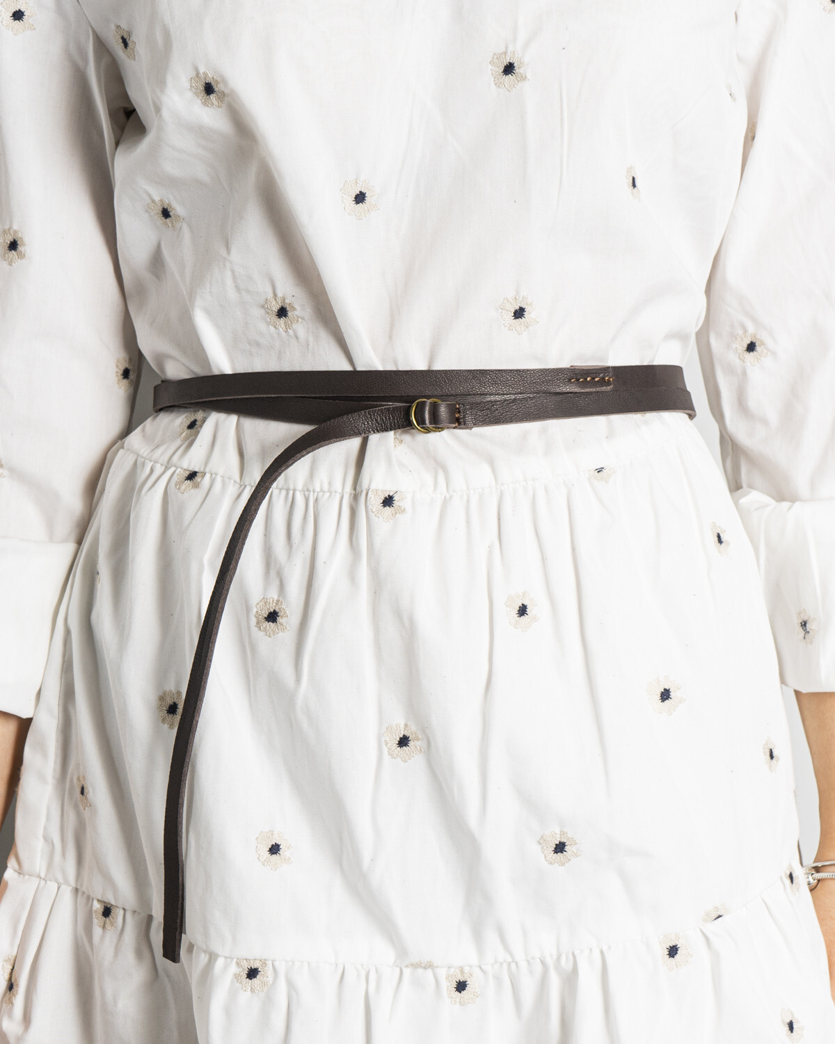 Ремень One.0 для платья, коричневый
Ремень One.0 для платья, коричневый