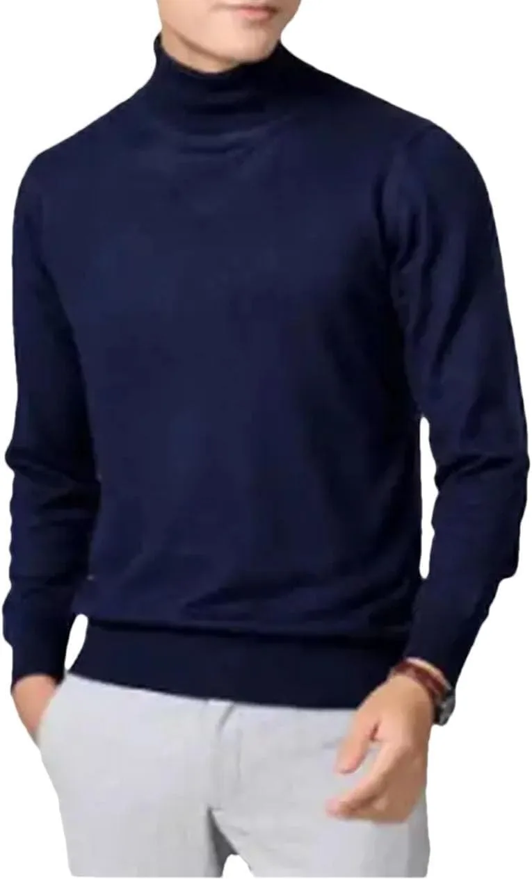 Мужской свитер-водолазка из шерсти с длинными рукавами и косой вязкой
Мужской свитер-водолазка из шерсти с длинными рукавами и косой вязкой